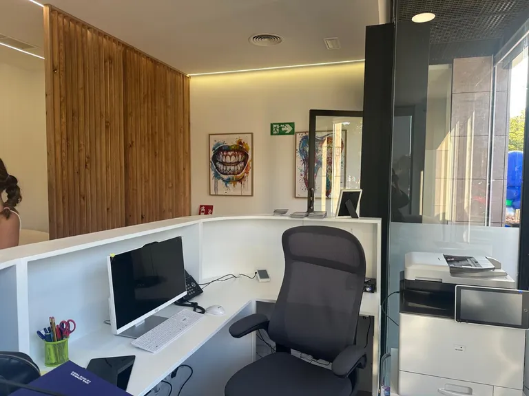 Clínica dental Irriberri en Barakaldo, después de la reforma — imagen 1